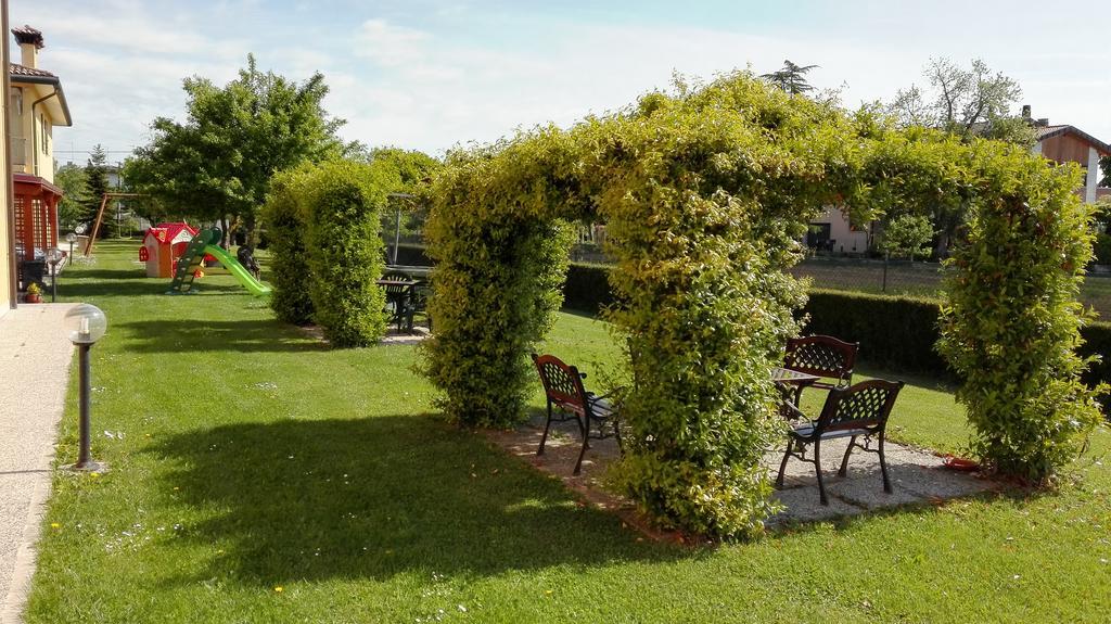 Agriturismo Il Melograno Tessera Exterior photo